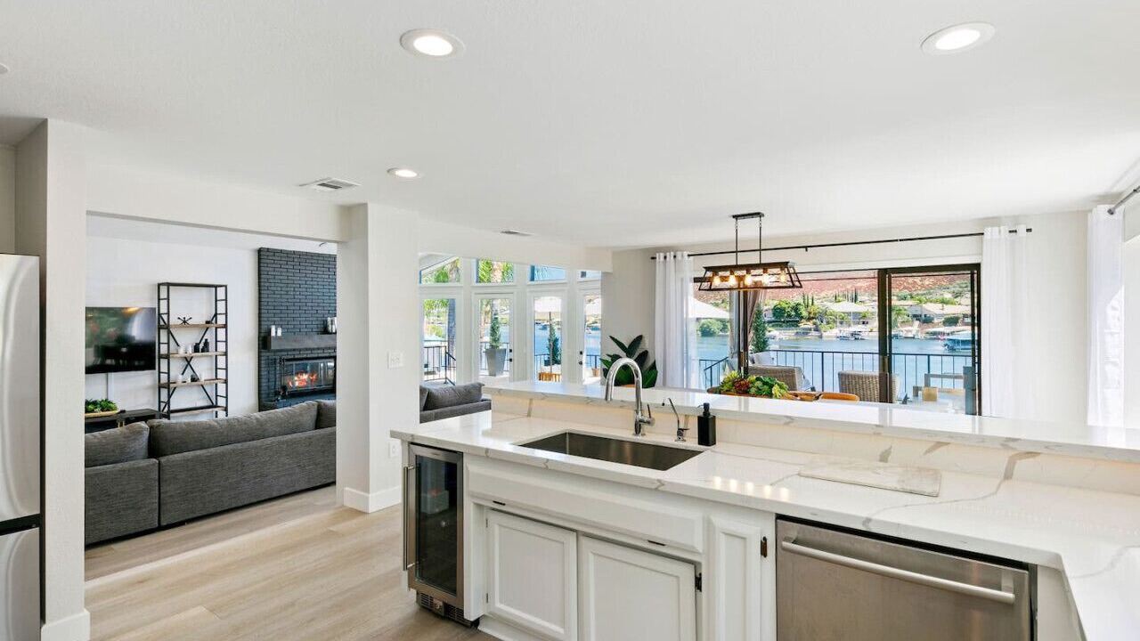 Photo of Kitchen in Canyon Lake