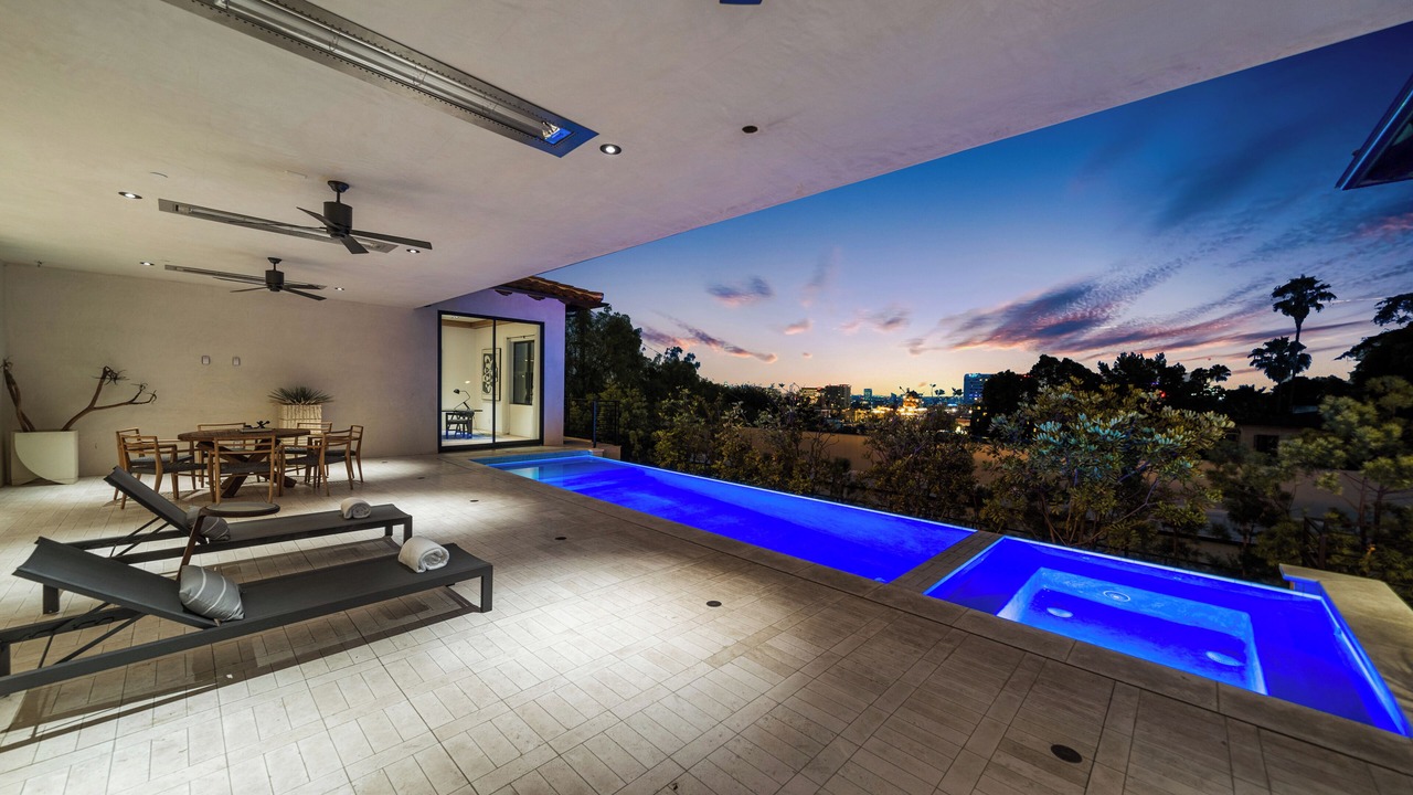 Photo of Outdoor in Hollywood Dell