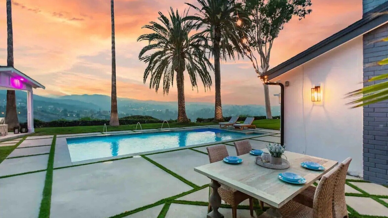 Photo of Outdoor in Tarzana