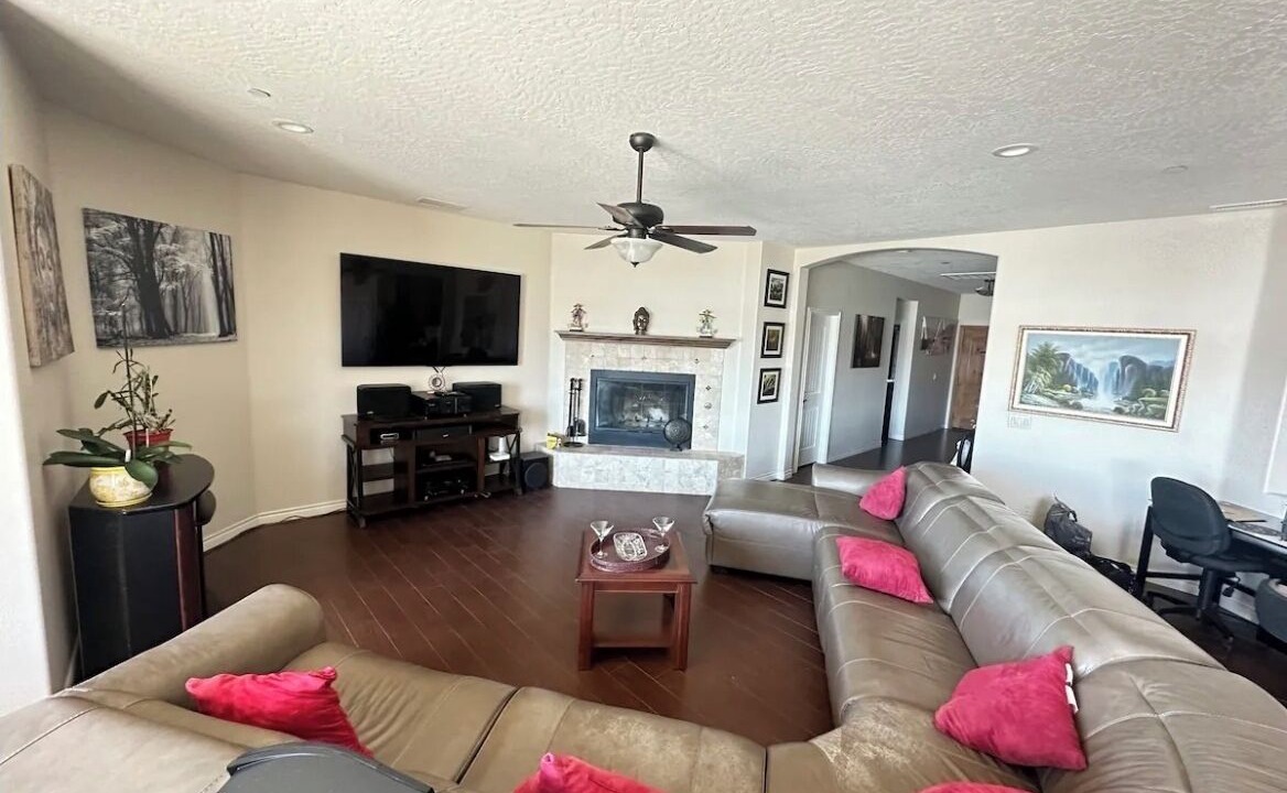 Photo of Livingroom in Spring Valley Lake