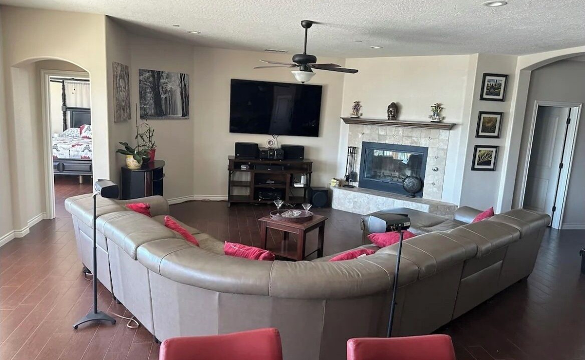 Photo of Livingroom in Spring Valley Lake