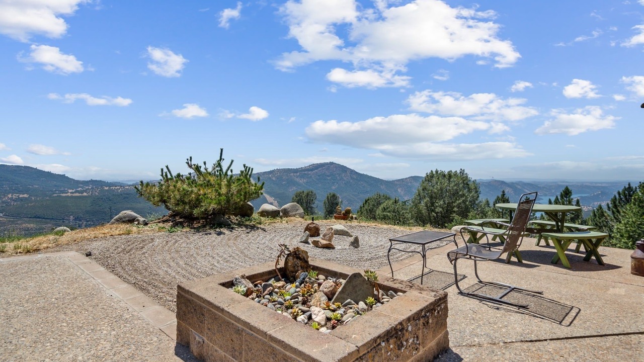 Photo of Outdoor in Groveland