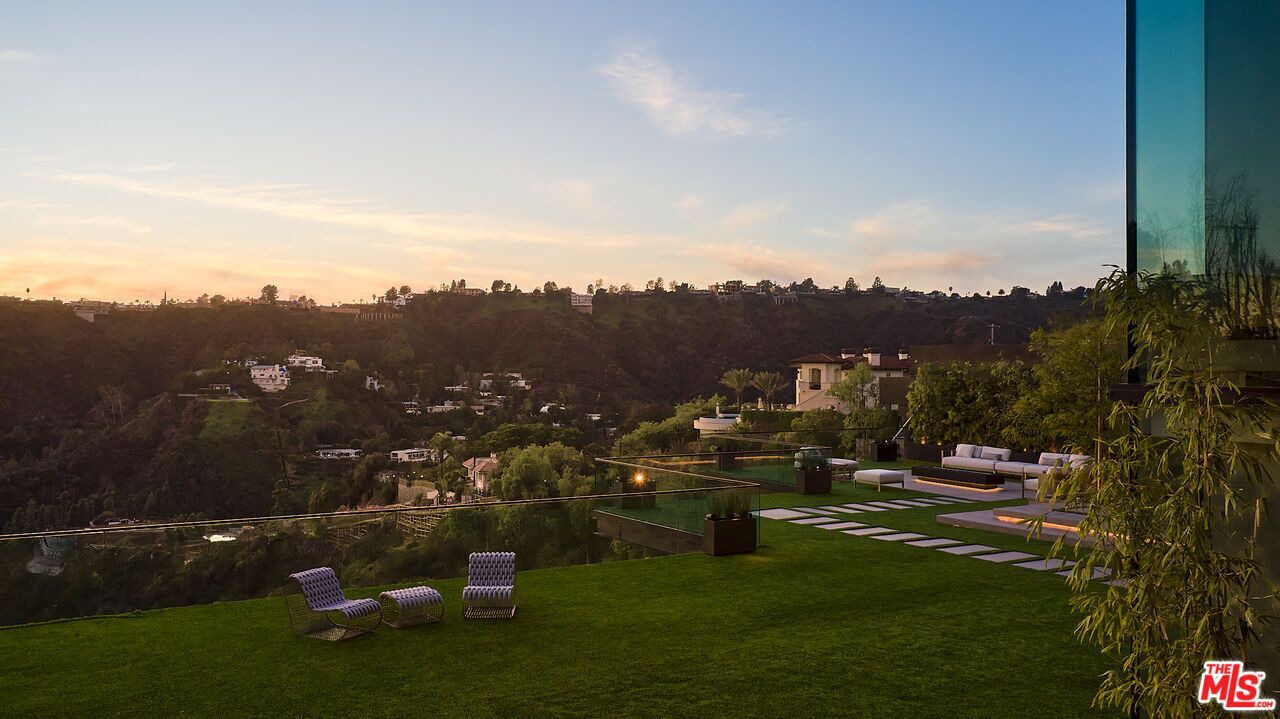 Photo of Patio Balcony in Bel Air