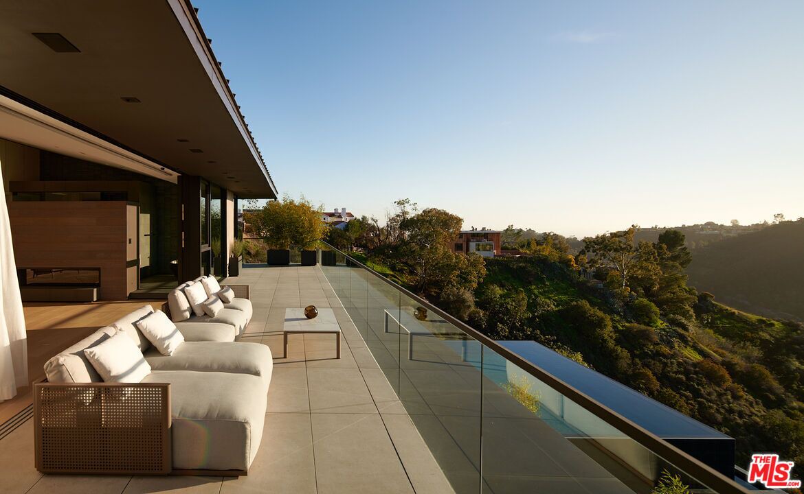 Photo of Patio Balcony in Bel Air