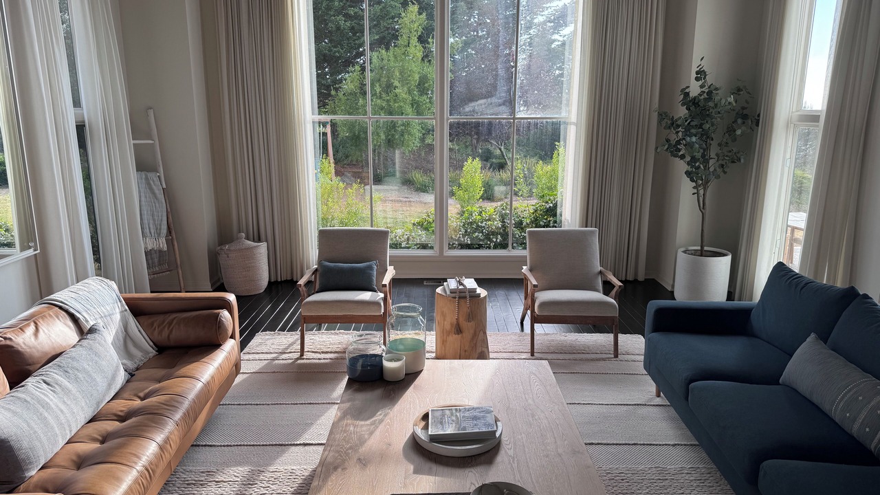Photo of Livingroom in Monterey