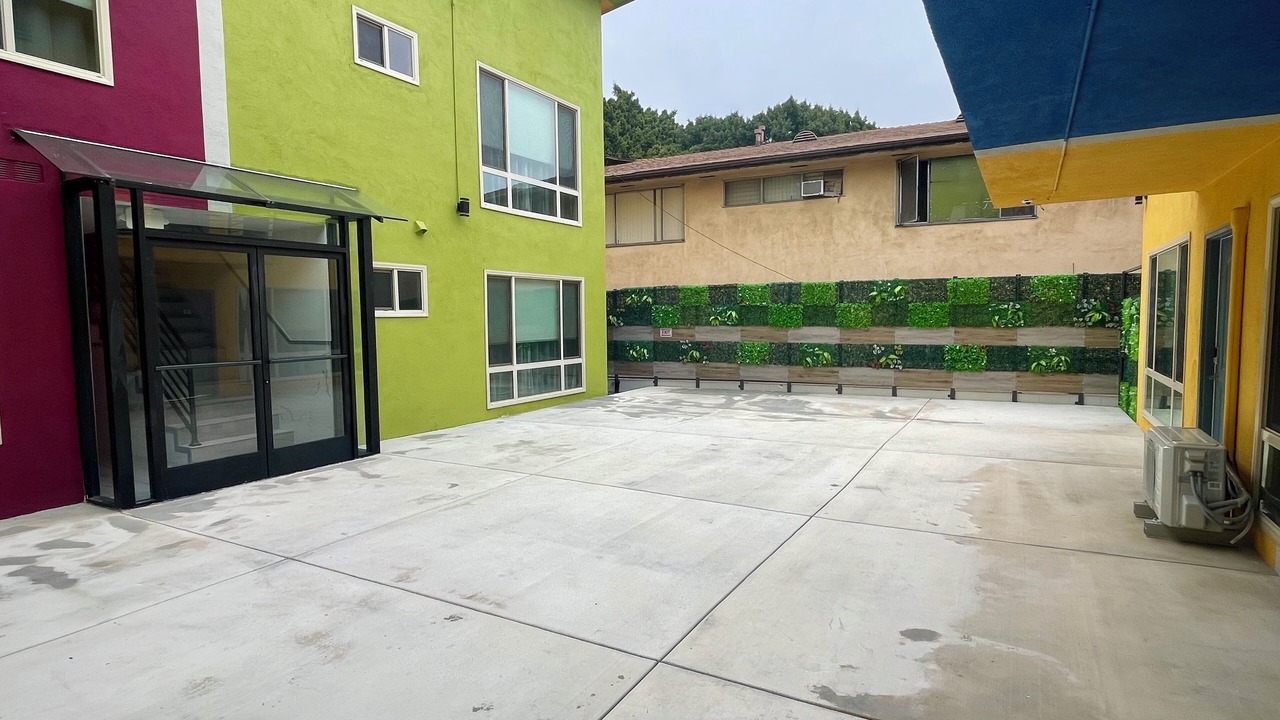 Photo of Outdoor in Hollywood
