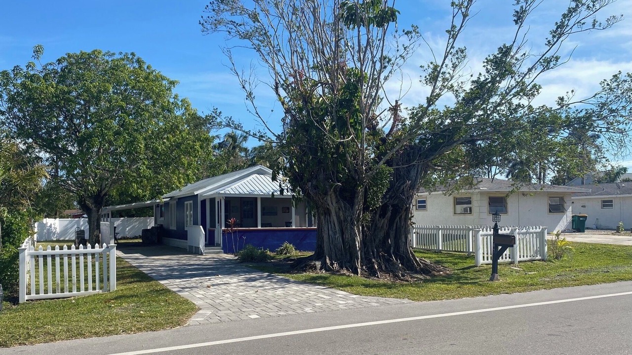 Photo of Outdoor in East Naples