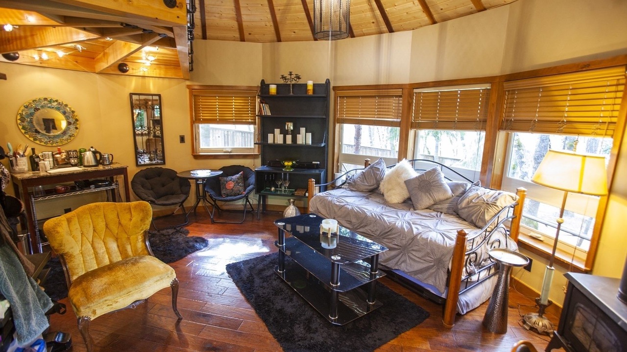 Photo of Livingroom in Rough and Ready