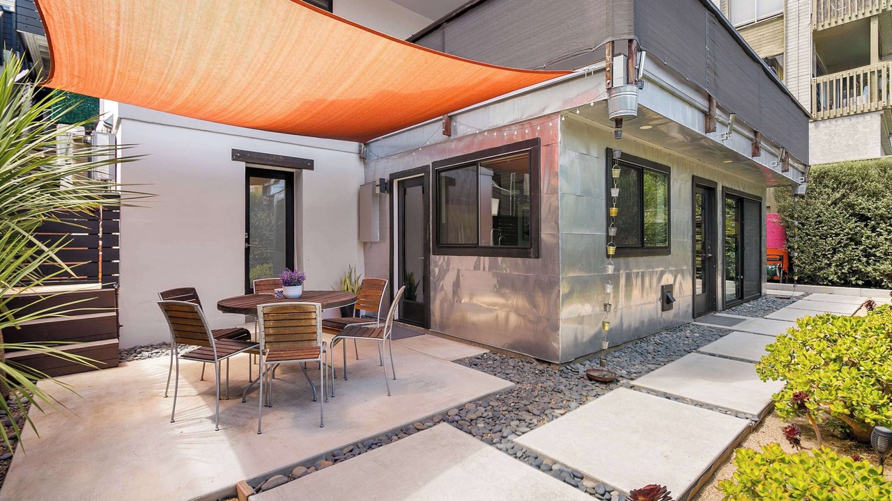 Photo of Outdoor in Mission Hills