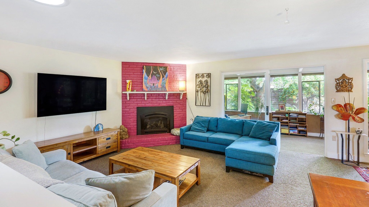 Photo of Livingroom in West Sacramento