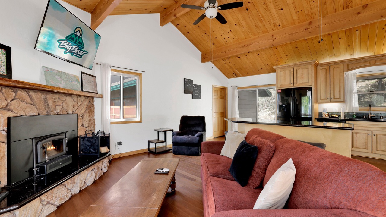 Photo of Livingroom in Whispering Forest