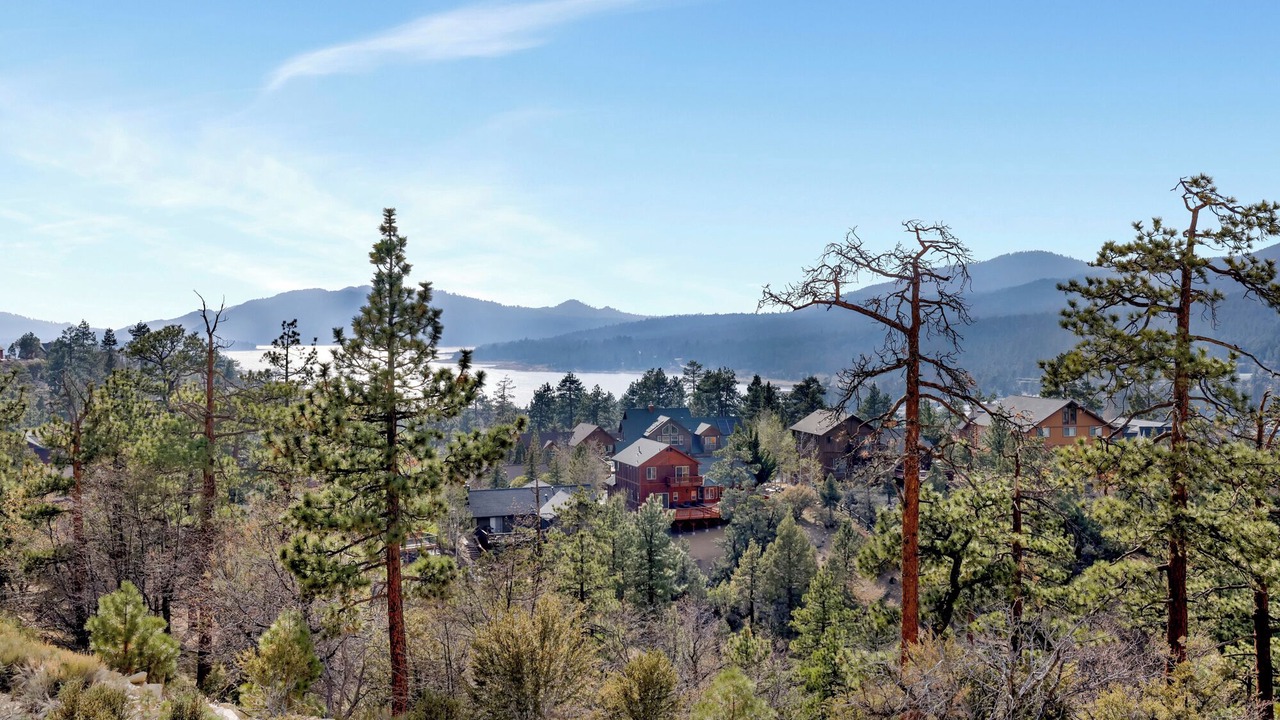 Photo of Outdoor in Castle Glen Estates