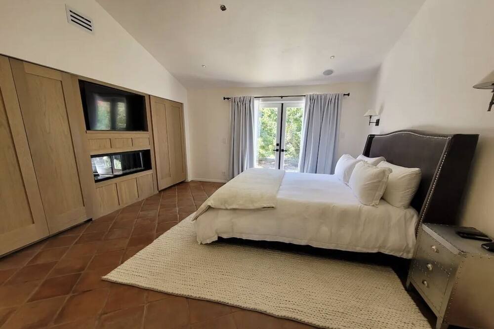 Photo of Bedroom in Santa Barbara
