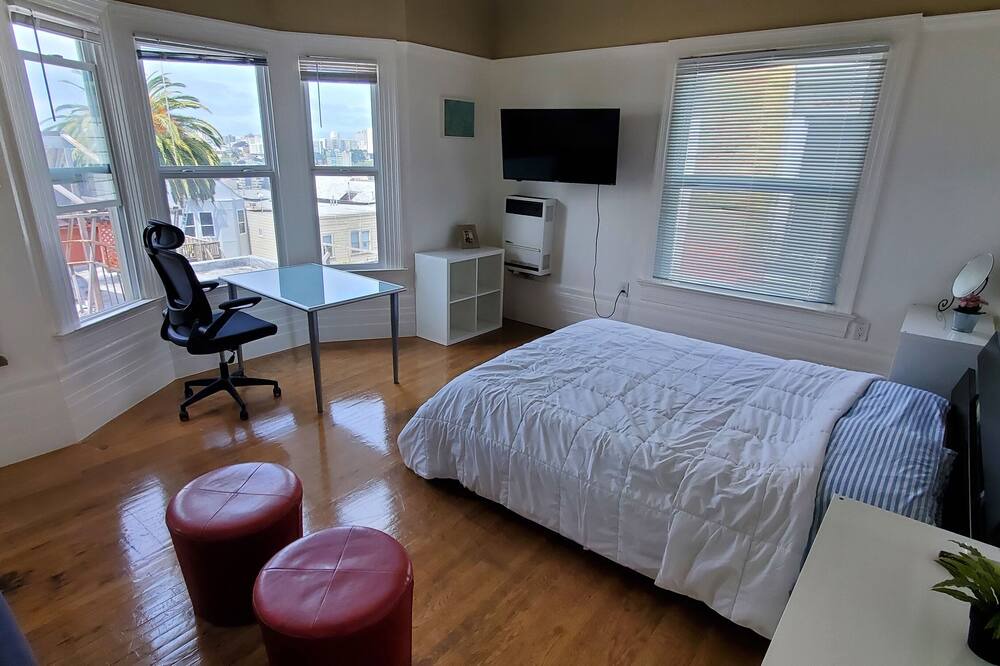Photo of Bedroom in Western Addition
