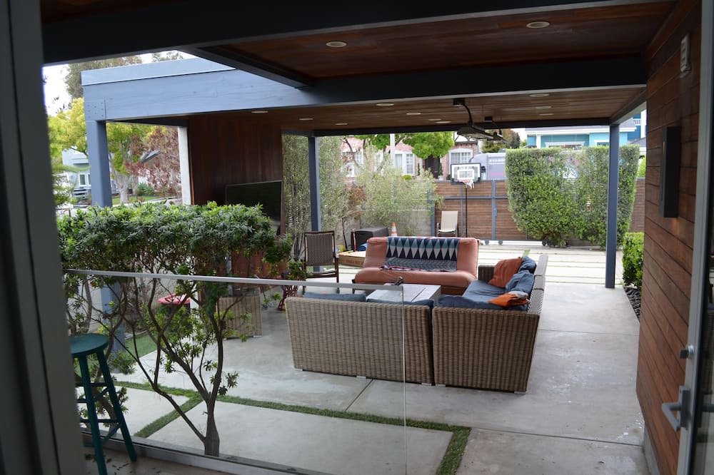 Photo of Patio Balcony in Mar Vista