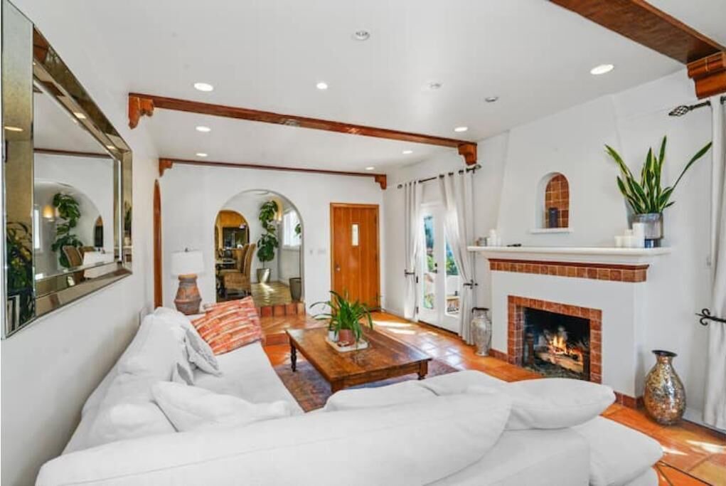 Photo of Livingroom in Loma Portal