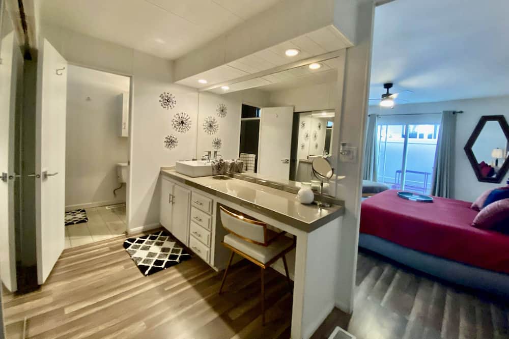 Photo of Bathroom in The Mesa