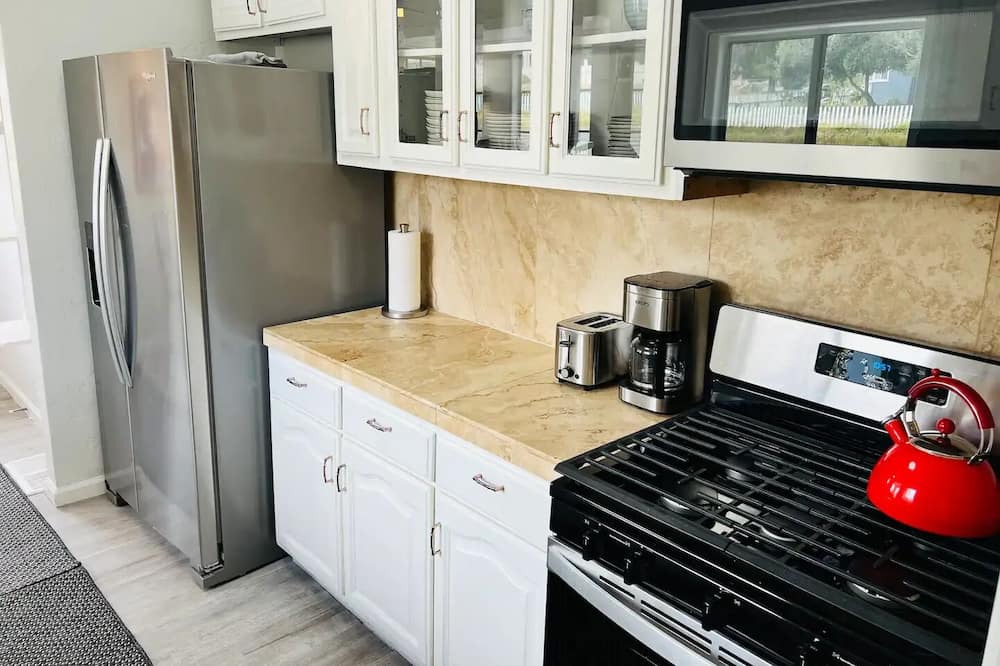 Photo of Kitchen in Lake Elsinore