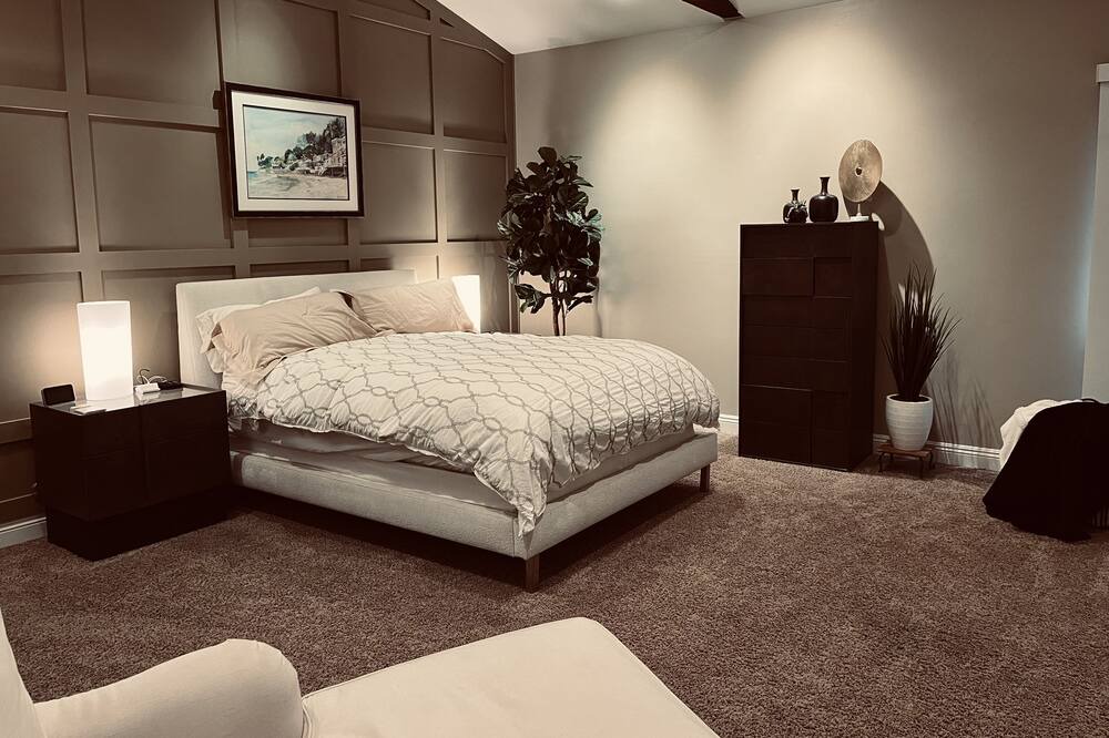 Photo of Bedroom in Sunset Cliffs