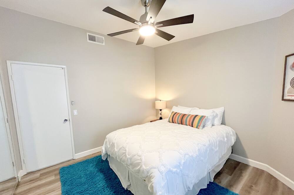 Photo of Bedroom in La Quinta