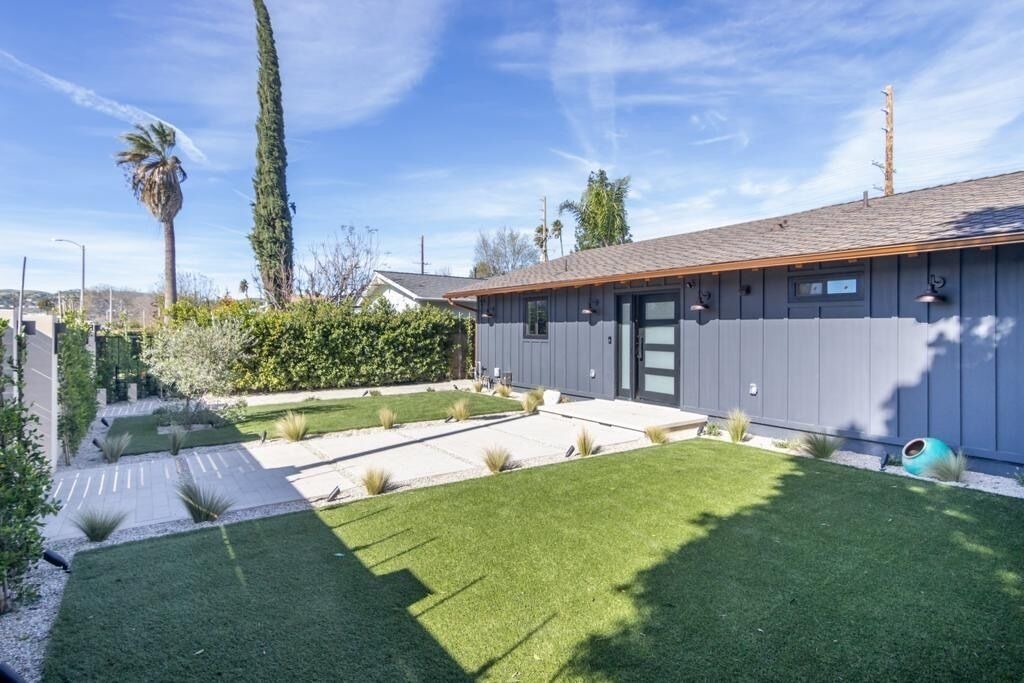 Photo of Outdoor in West Hills