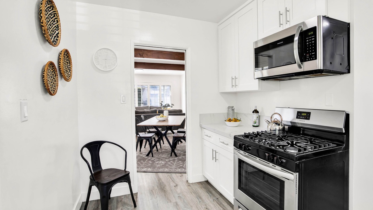Photo of Kitchen in Reseda