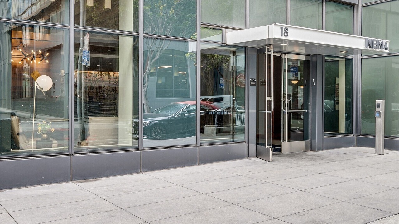 Photo of Outdoor in Mid-Market