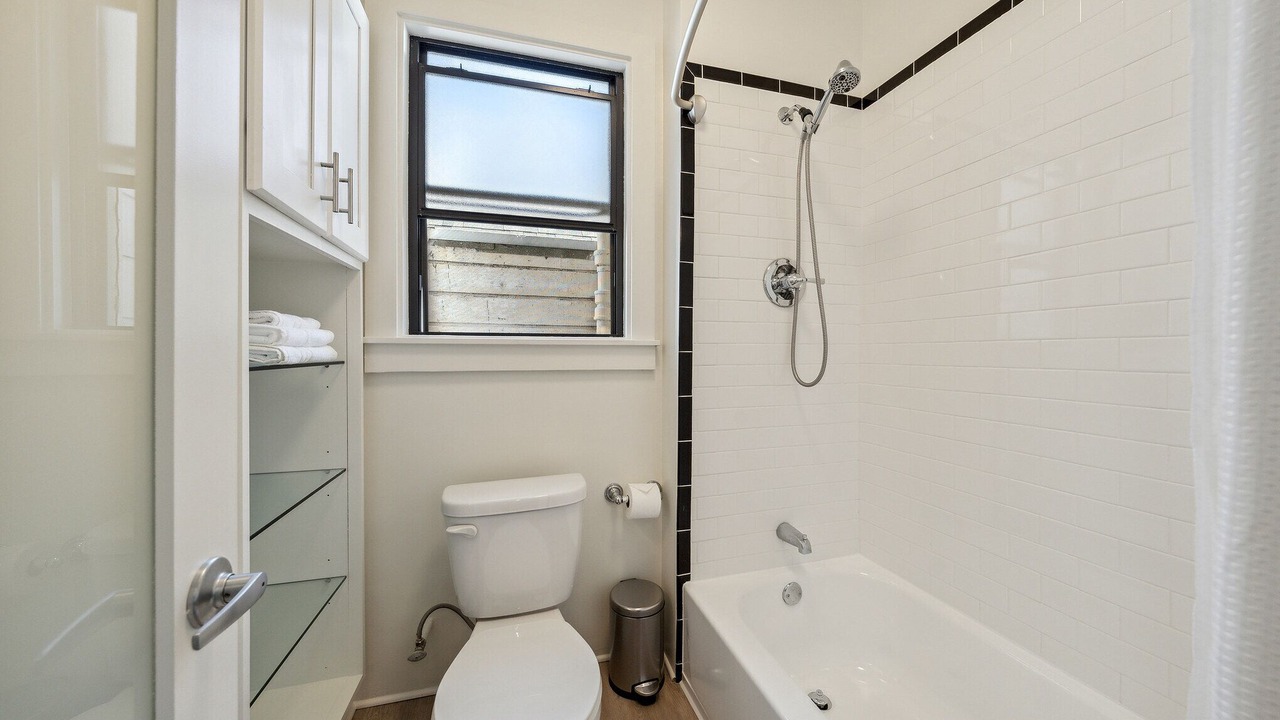 Photo of Others in Pacific Heights