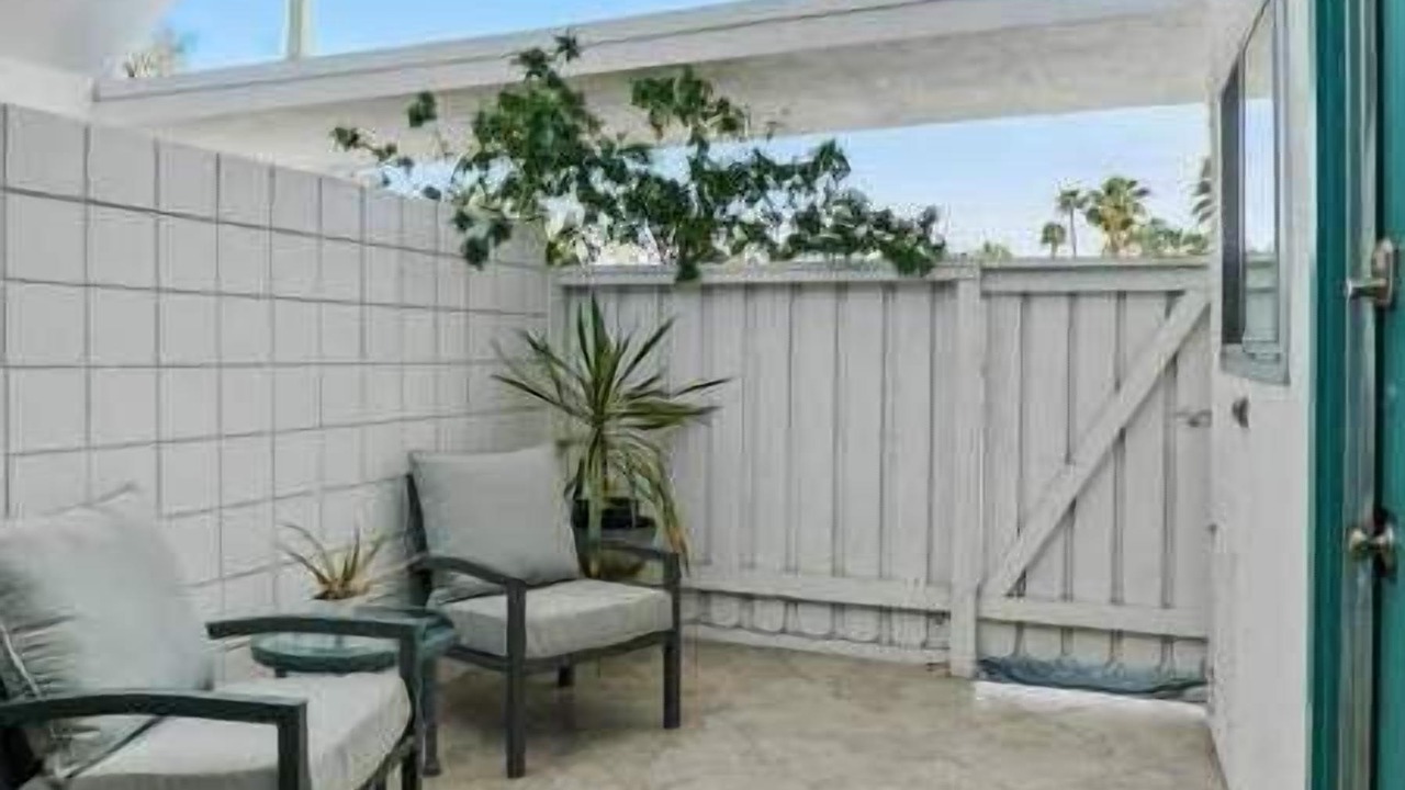 Photo of Patio Balcony in Magnesia Falls Cove