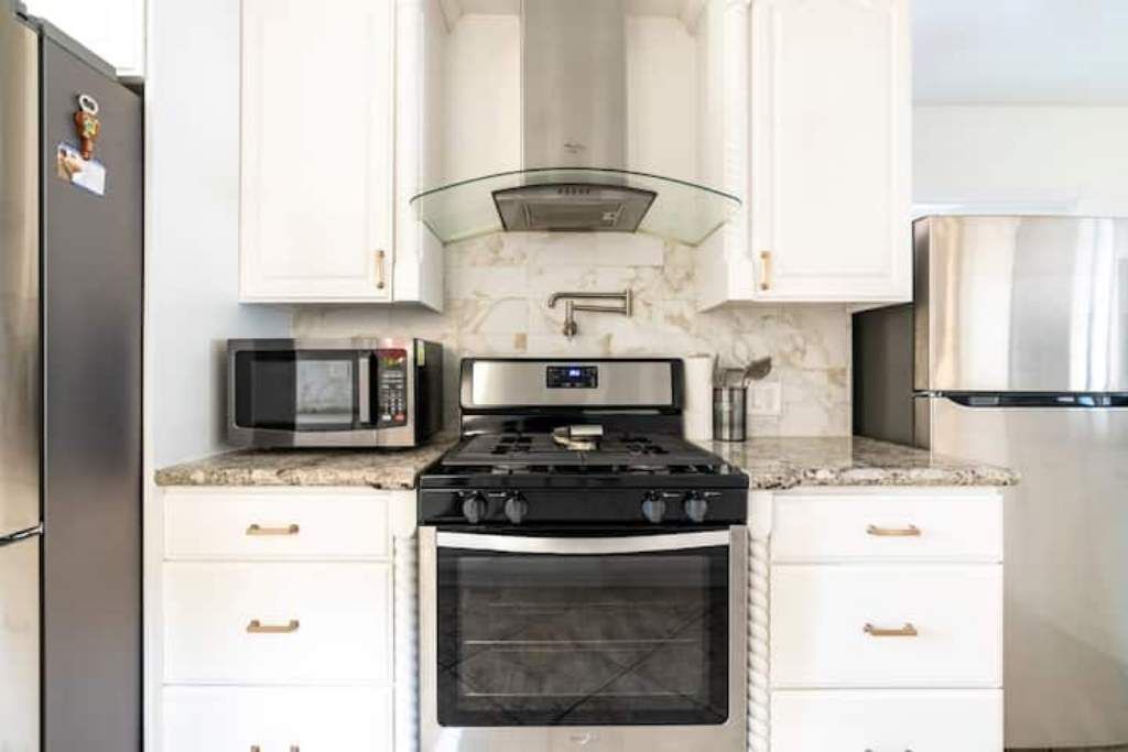 Photo of Kitchen in Tarzana