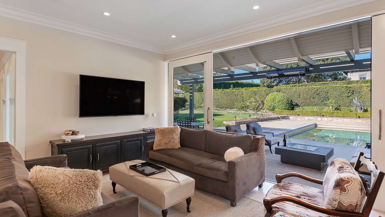 Photo of Livingroom in Upper East