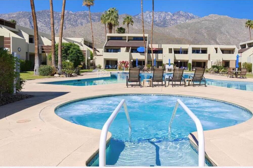 Photo of Outdoor in Deepwell Estates