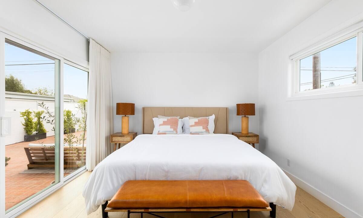 Photo of Bedroom in Mar Vista