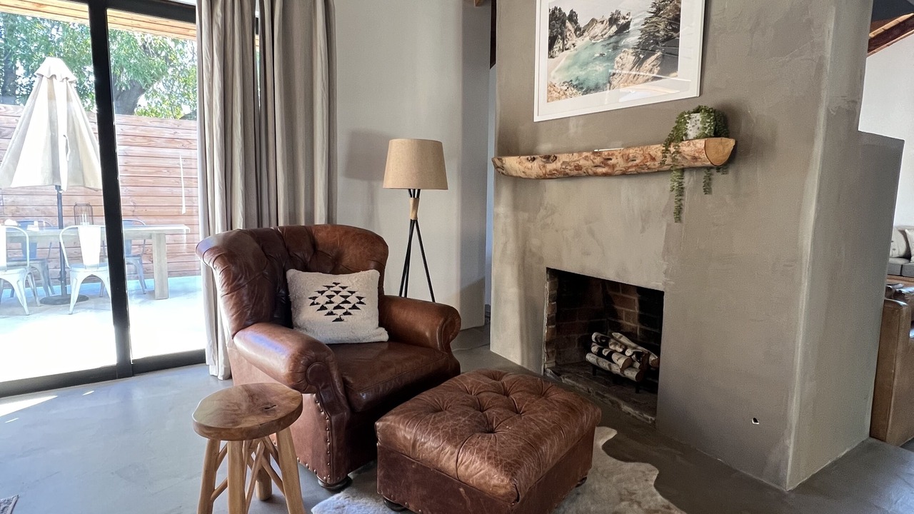 Photo of Livingroom in West Hills