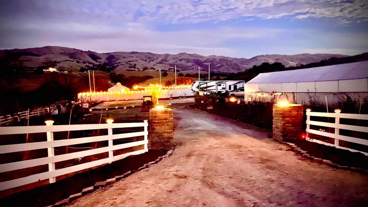 Photo of Outdoor in Hollister