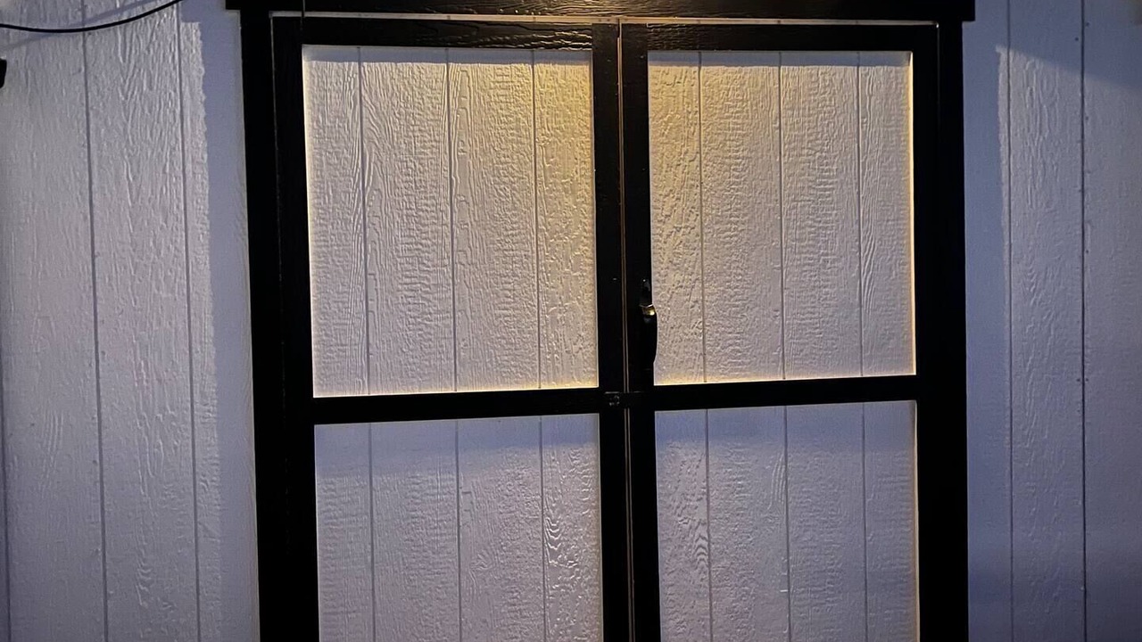 Photo of Others in Hollister