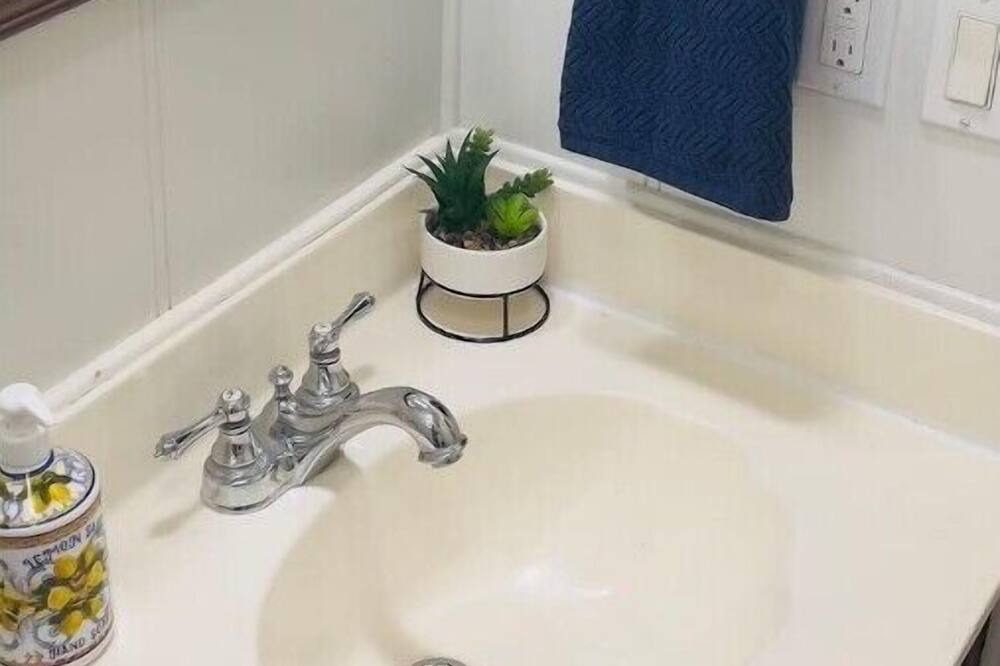 Photo of Bathroom in Oroville East