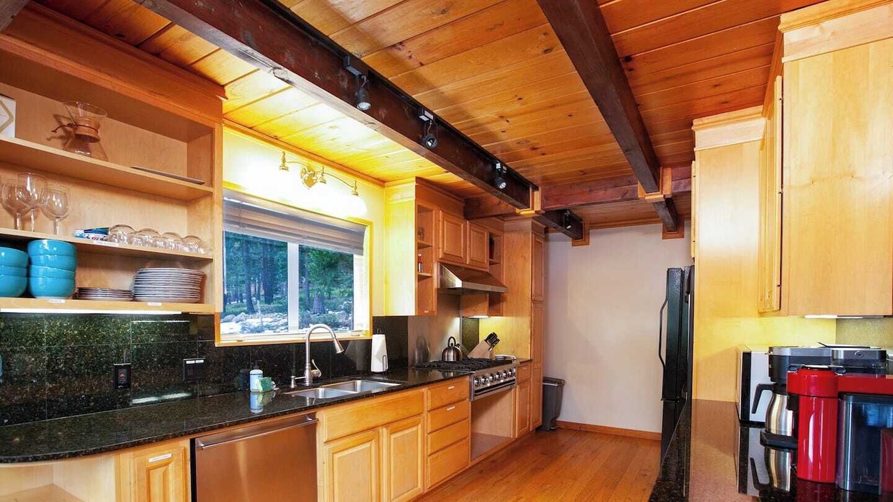 Photo of Kitchen in Tahoma