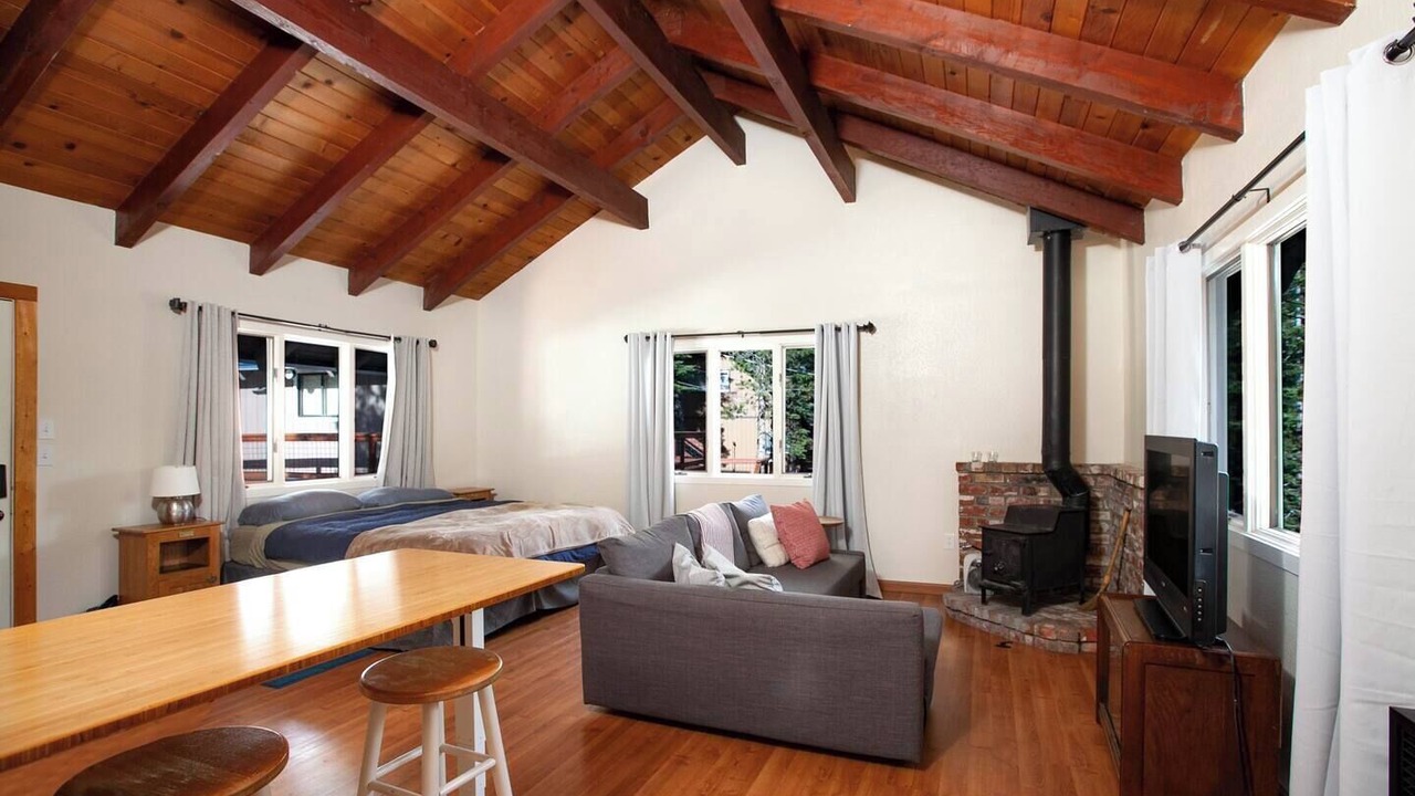 Photo of Livingroom in Tahoma
