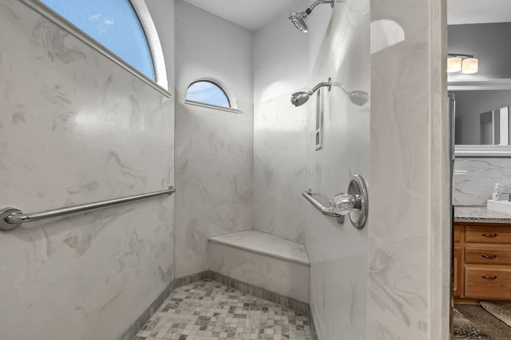 Photo of Bathroom in Hanford