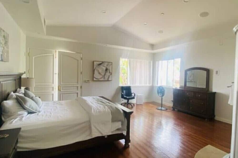 Photo of Bedroom in San Marcos