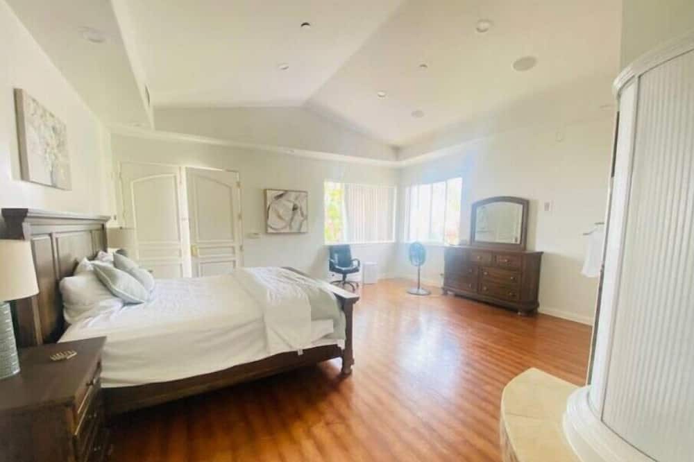 Photo of Bedroom in San Marcos