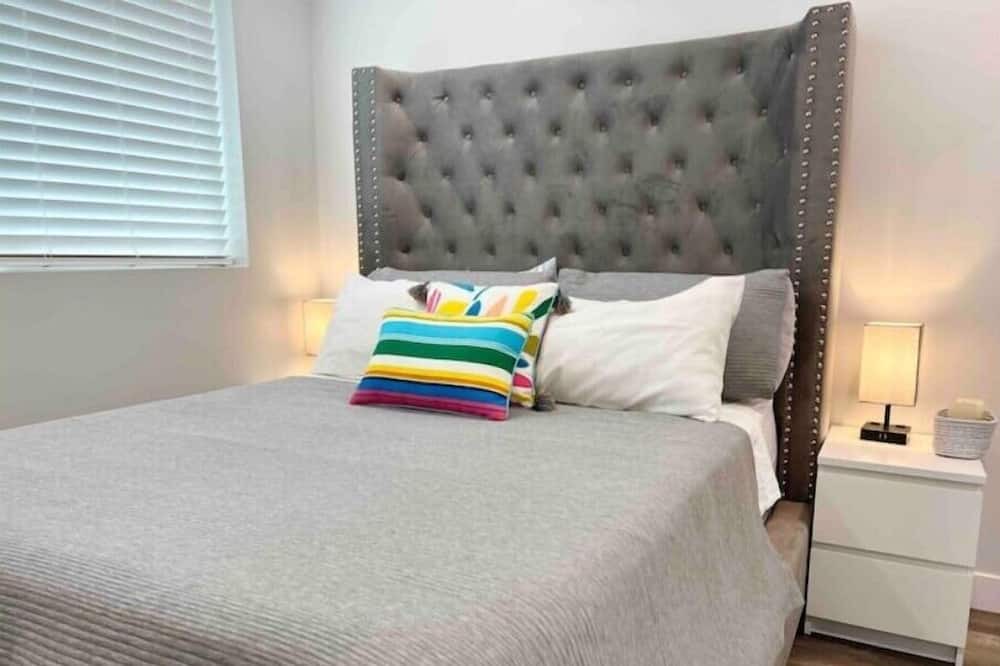 Photo of Bedroom in Canoga Park