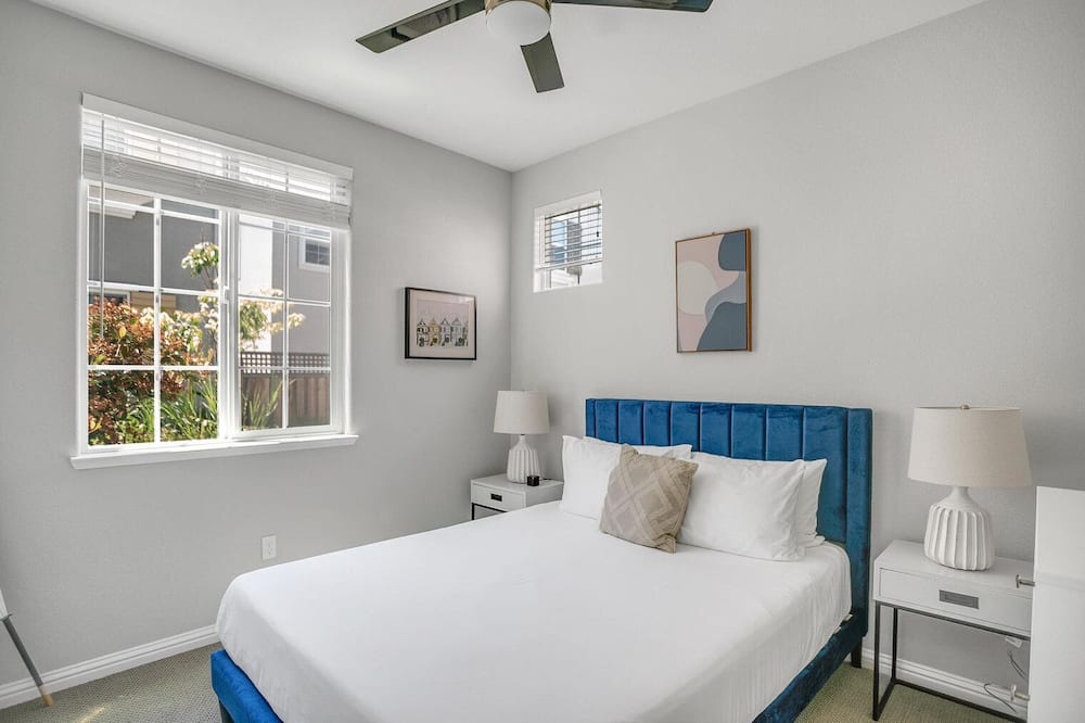 Photo of Bedroom in Union City