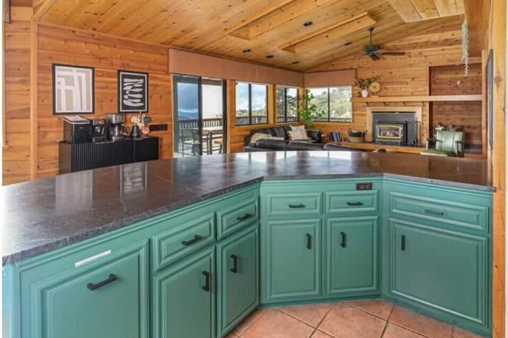 Photo of Kitchen in Idyllwild