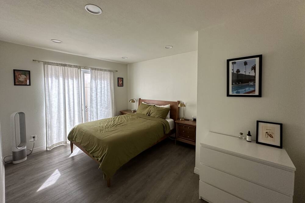 Photo of Bedroom in University Heights