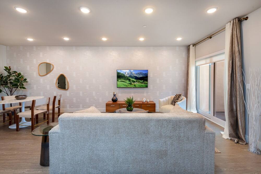Photo of Livingroom in The Flats