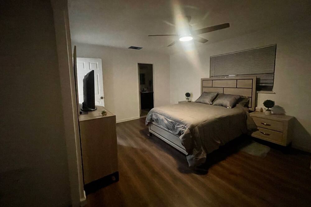 Photo of Bedroom in Hesperia