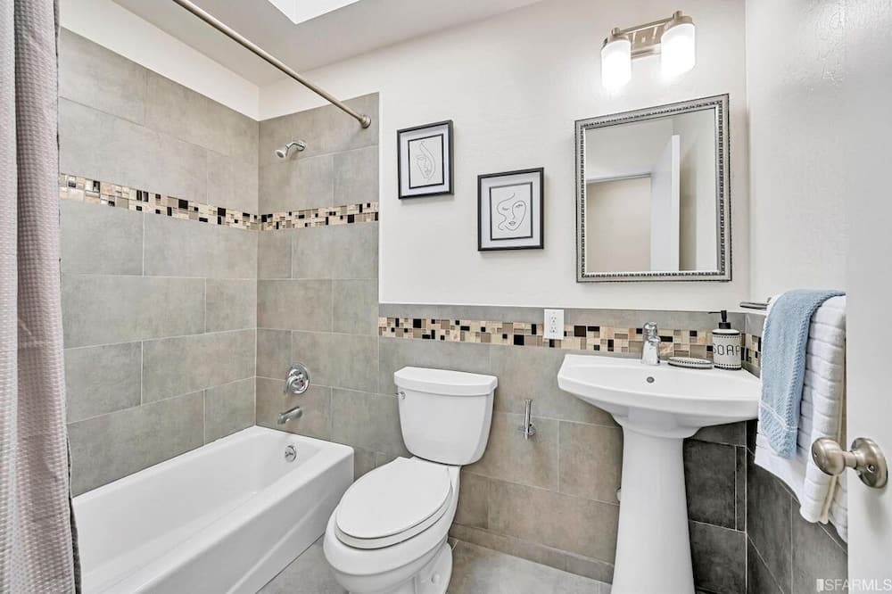 Photo of Bathroom in Bernal Heights