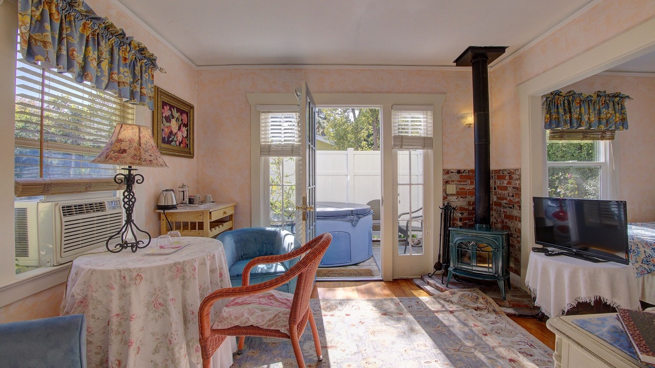 Photo of Livingroom in Oak Park